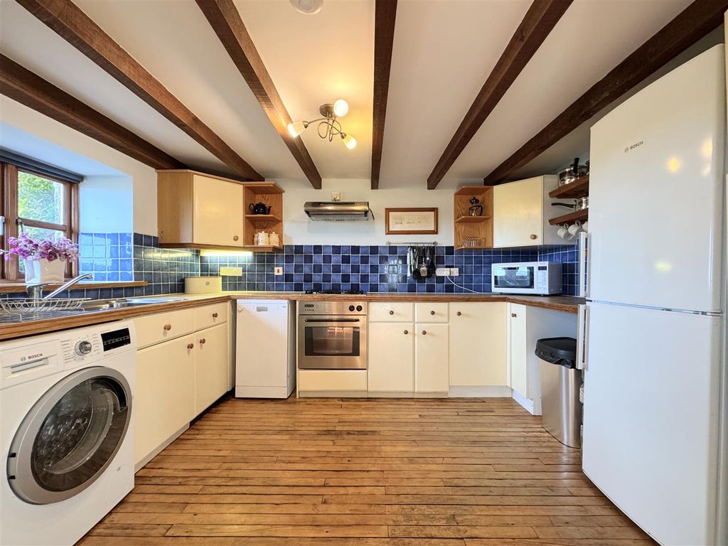 Property photo 3 of 24 Kitchen