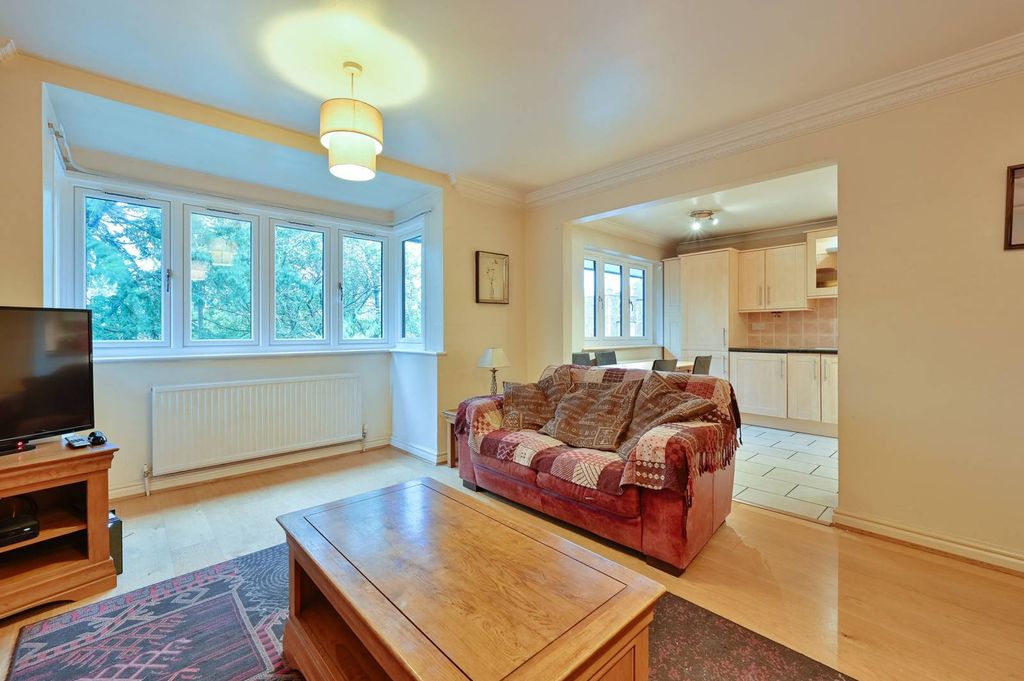 Property photo 3 of 15