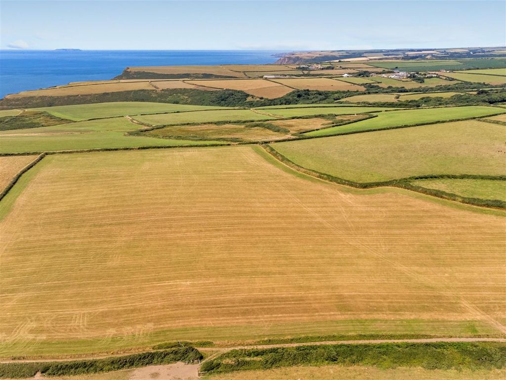 Property photo 2 of 4 Grass / Arable Land