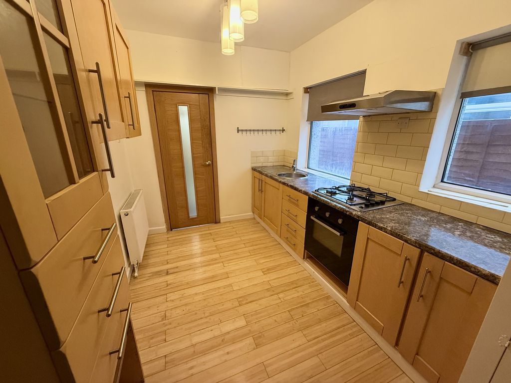 Property photo 3 of 10 Img_9322