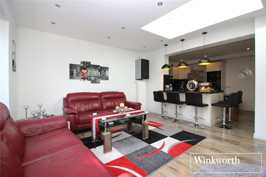 Property photo 3 of 16 Picture No. 26