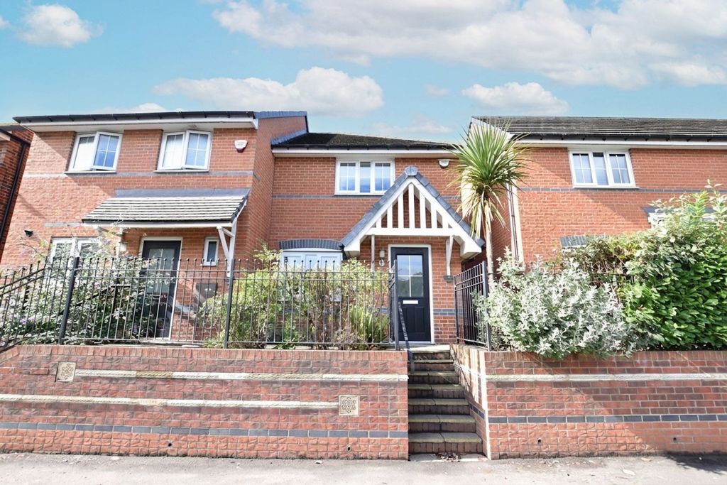 Property photo 1 of 12 External