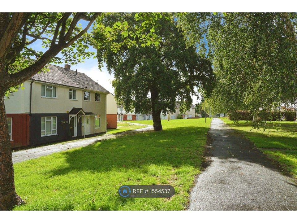Property photo 2 of 21