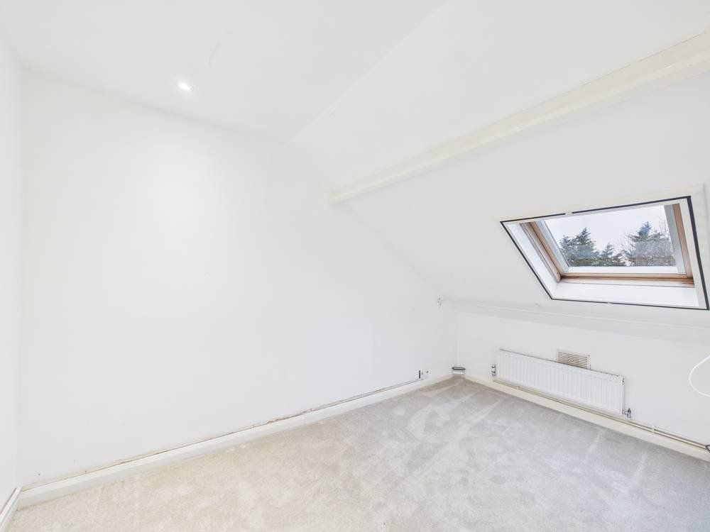 Property photo 2 of 10 Picture No. 15