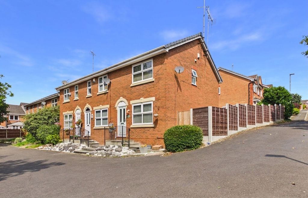 Property photo 1 of 27