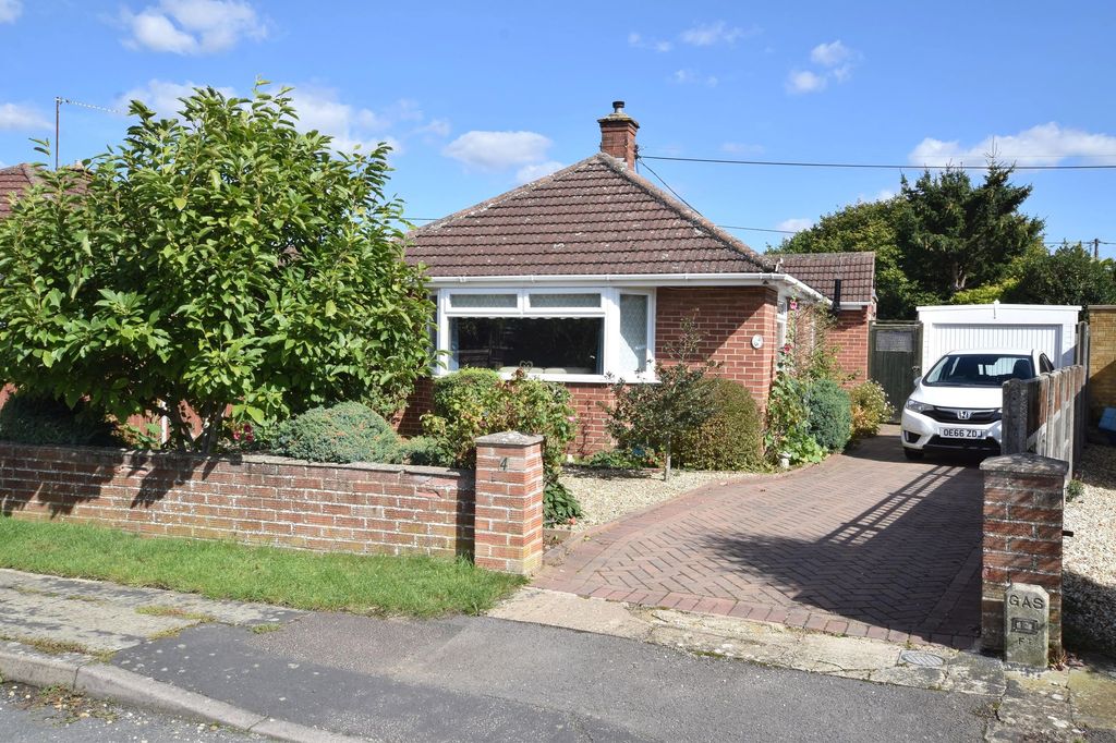 Property photo 1 of 12