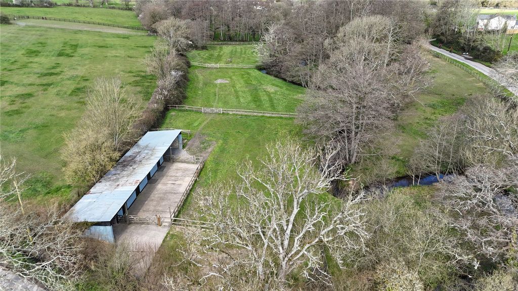 Property photo 3 of 11 Picture No. 23