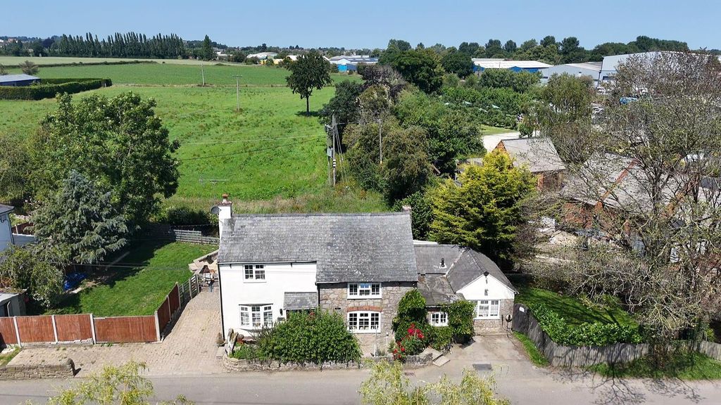 Property photo 1 of 29 Dji_Fly_20250619_141137_0_1750338697878_Photo_Low_