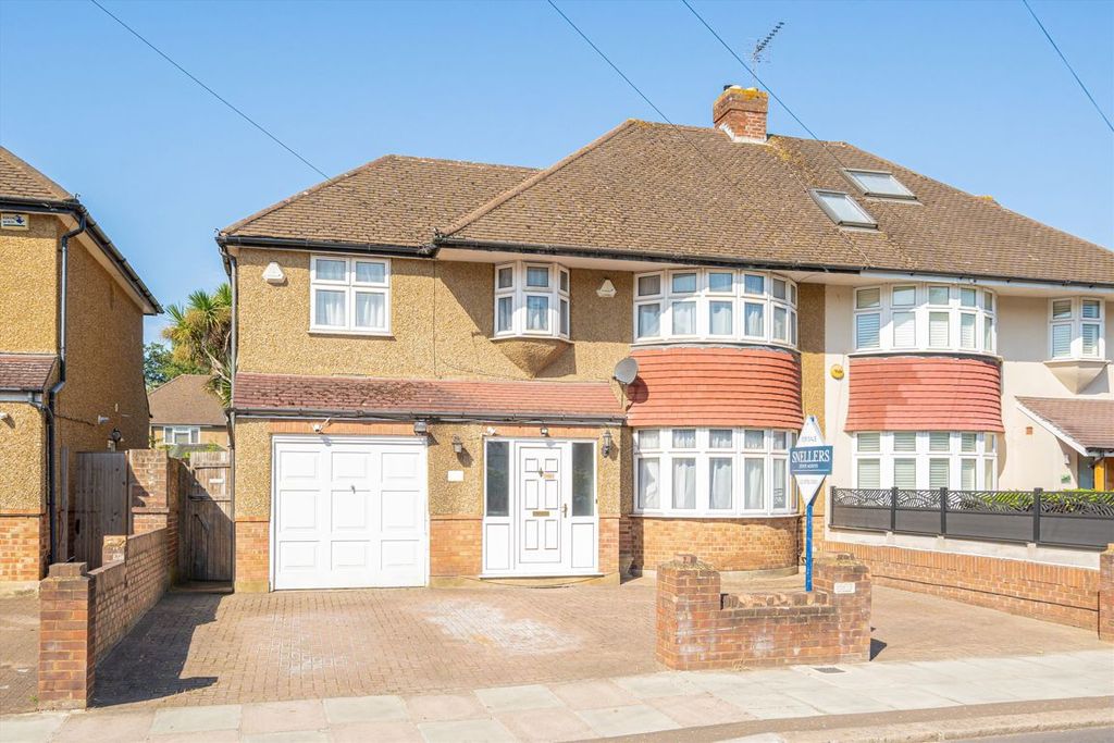 Property photo 1 of 6
