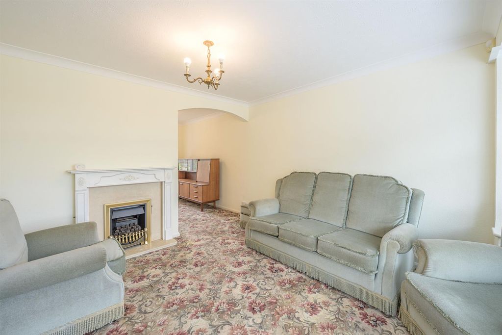 Property photo 3 of 20