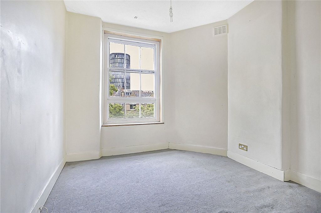 Property photo 3 of 8 Picture No. 03