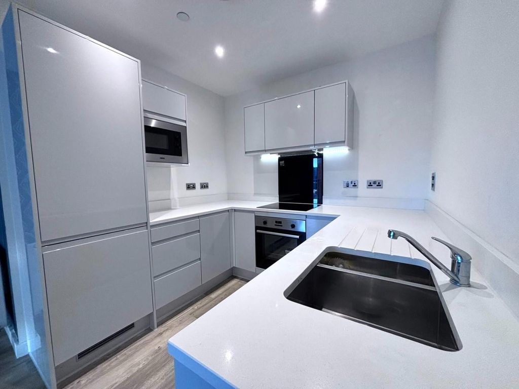 Property photo 2 of 14 8c7A9017-8310-4835-B307-Ad0414520B16.Jpg