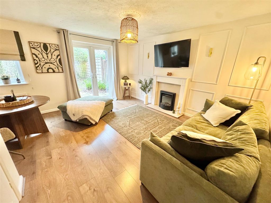 Property photo 2 of 13