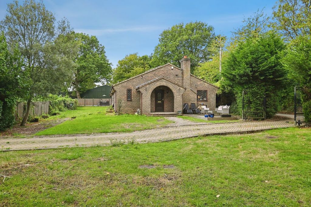 Property photo 1 of 25