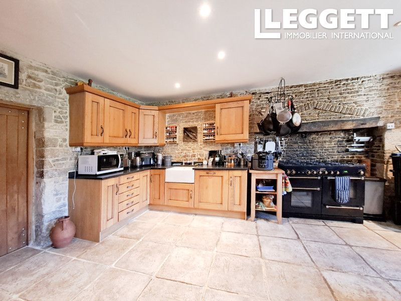 Property photo 3 of 10