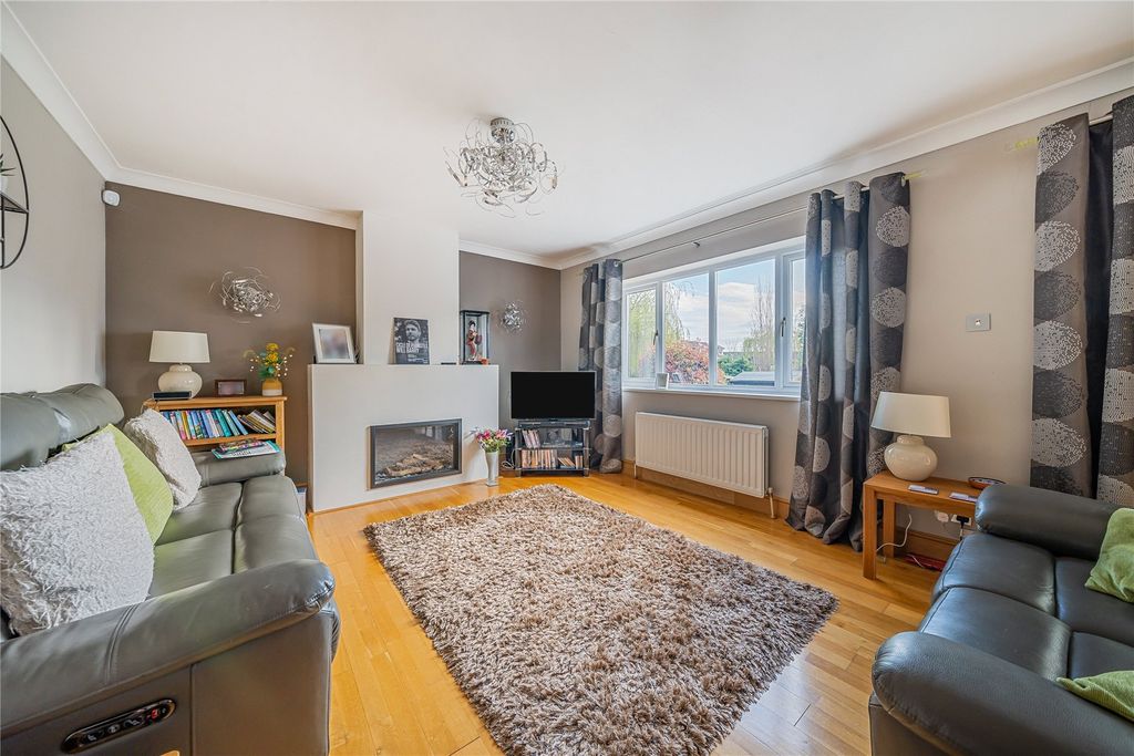 Property photo 3 of 17 Picture No. 18