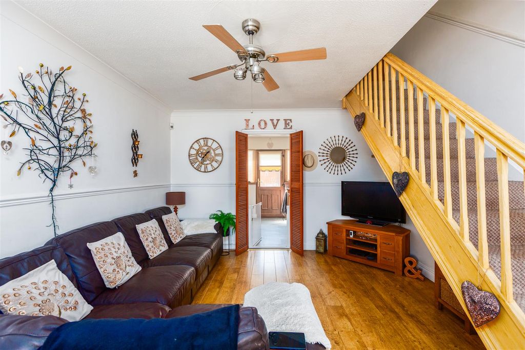 Property photo 3 of 32 Cz0A9990-Edit.Jpg