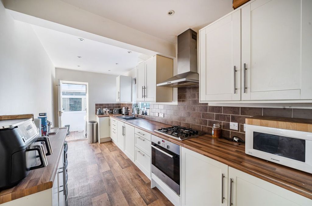 Property photo 3 of 11 1382965769456706471F4