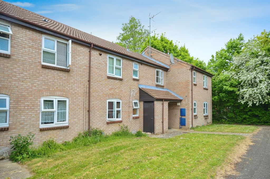 Property photo 1 of 17