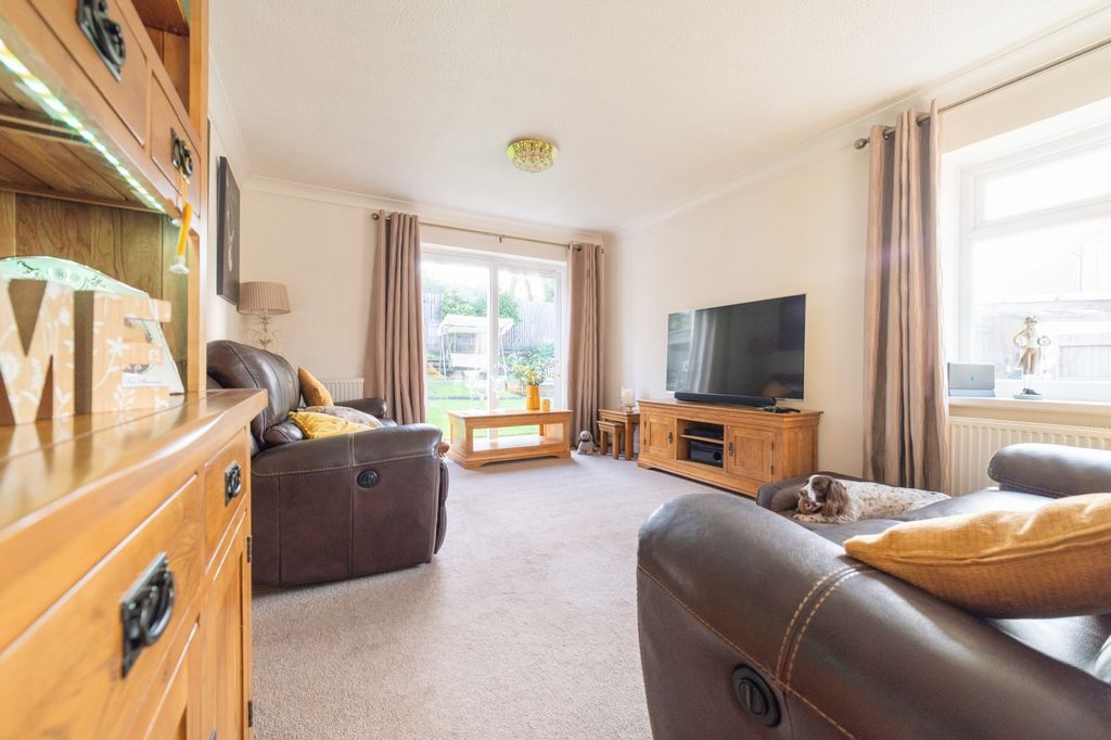 Property photo 3 of 31 Call 02920 454555 To Secure Your Viewing_11