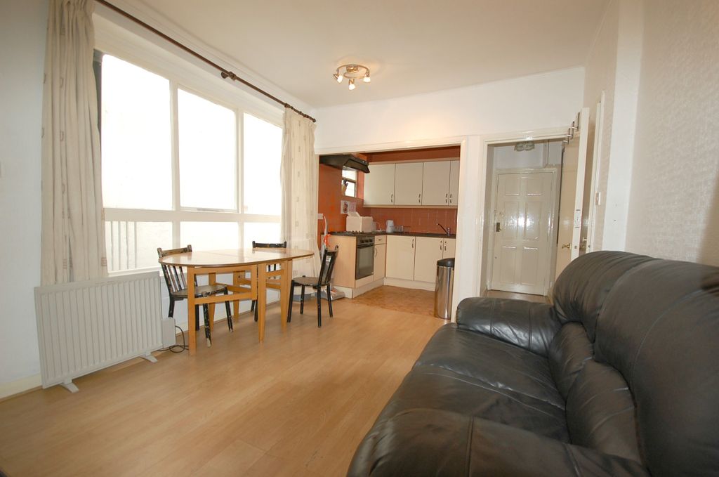 Property photo 2 of 9 Open Plan