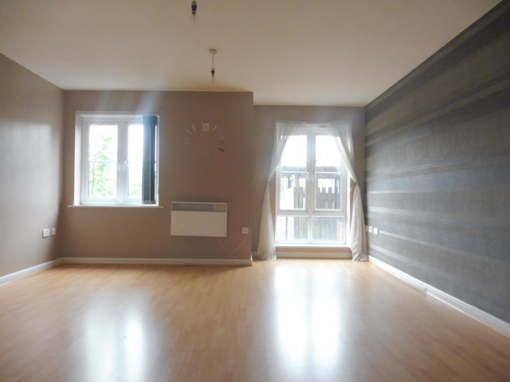 Property photo 3 of 6 Living Room