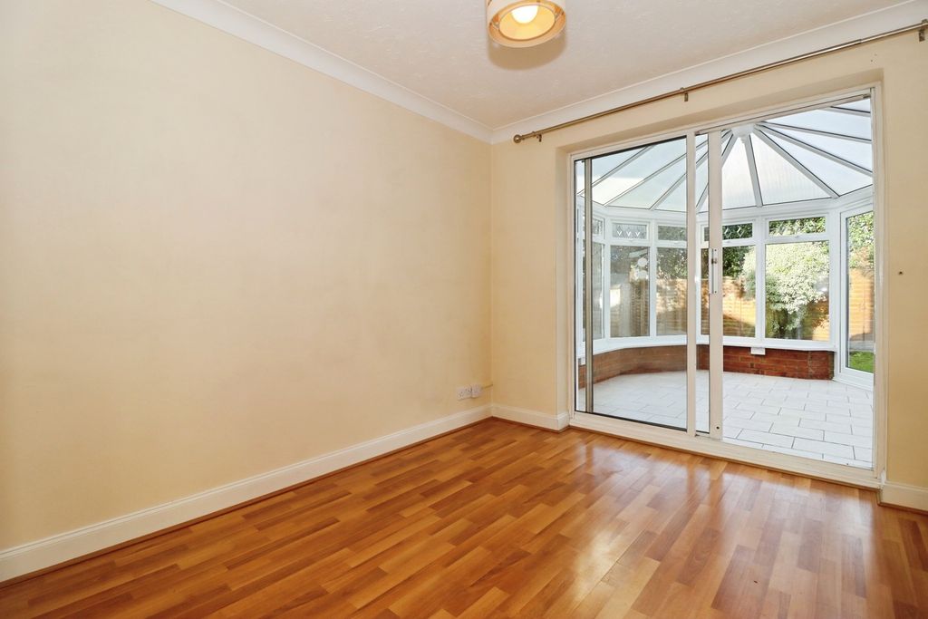 Property photo 2 of 17 Pbox-Img.Jpg