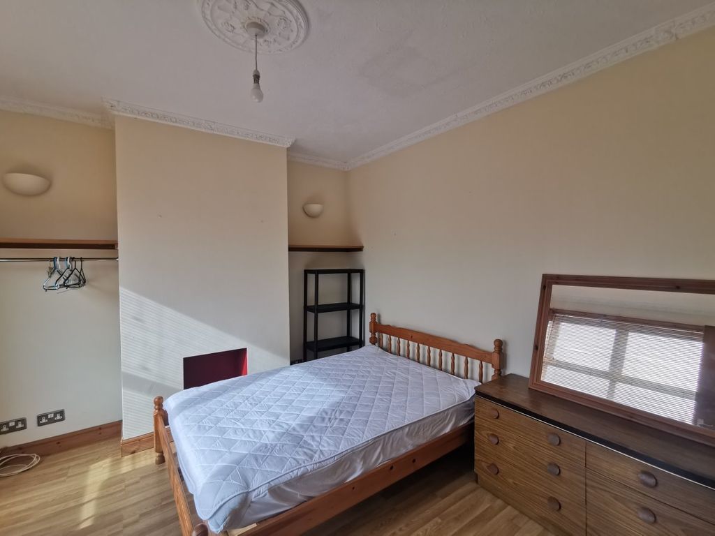 Property photo 2 of 12 Gallery