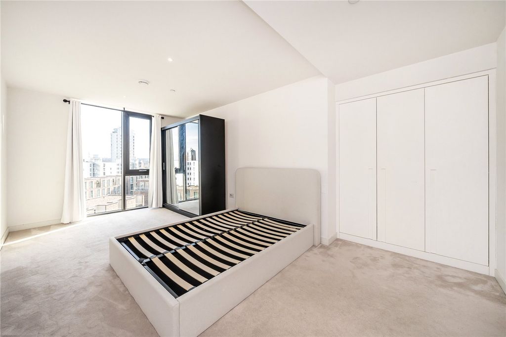 Property photo 3 of 8 Picture No. 02