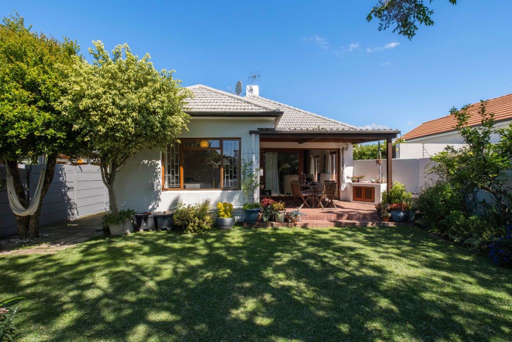 Property photo 1 of 43 Kw1717550