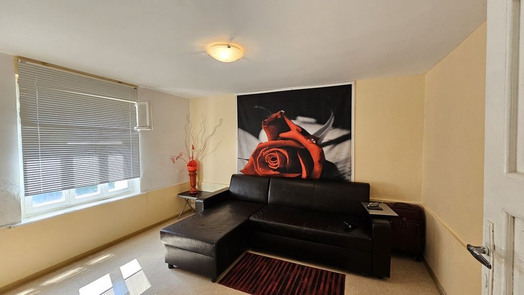 Property photo 3 of 30