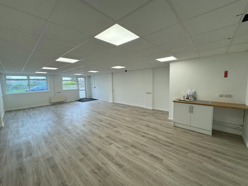 Property photo 2 of 8 Image00024.Jpeg