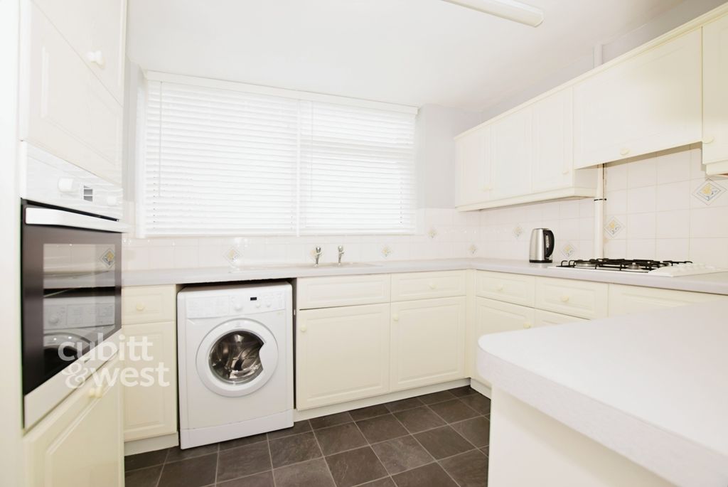 Property photo 3 of 11 De10Fa51-H