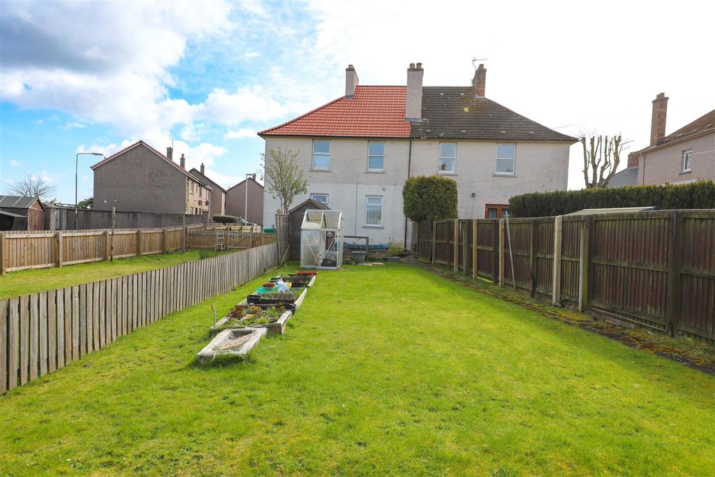 Property photo 2 of 15 B