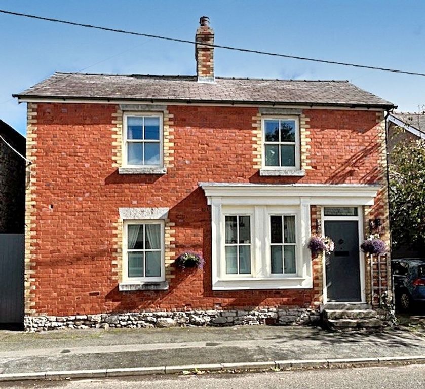 Property photo 2 of 48