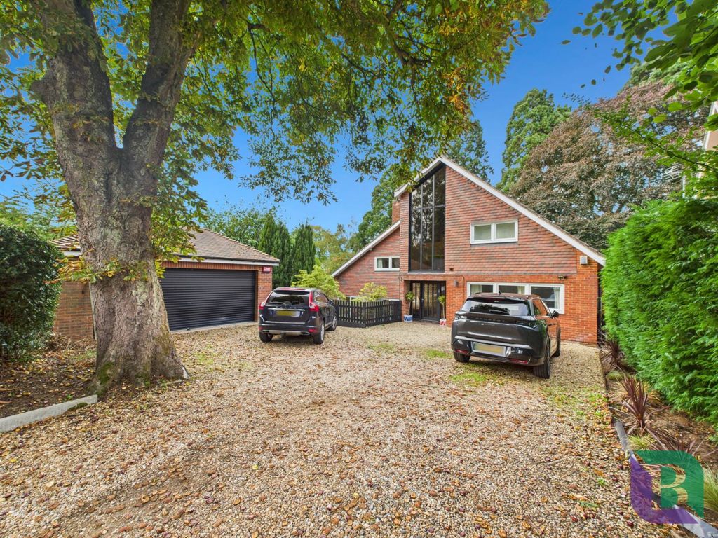 Property photo 1 of 27