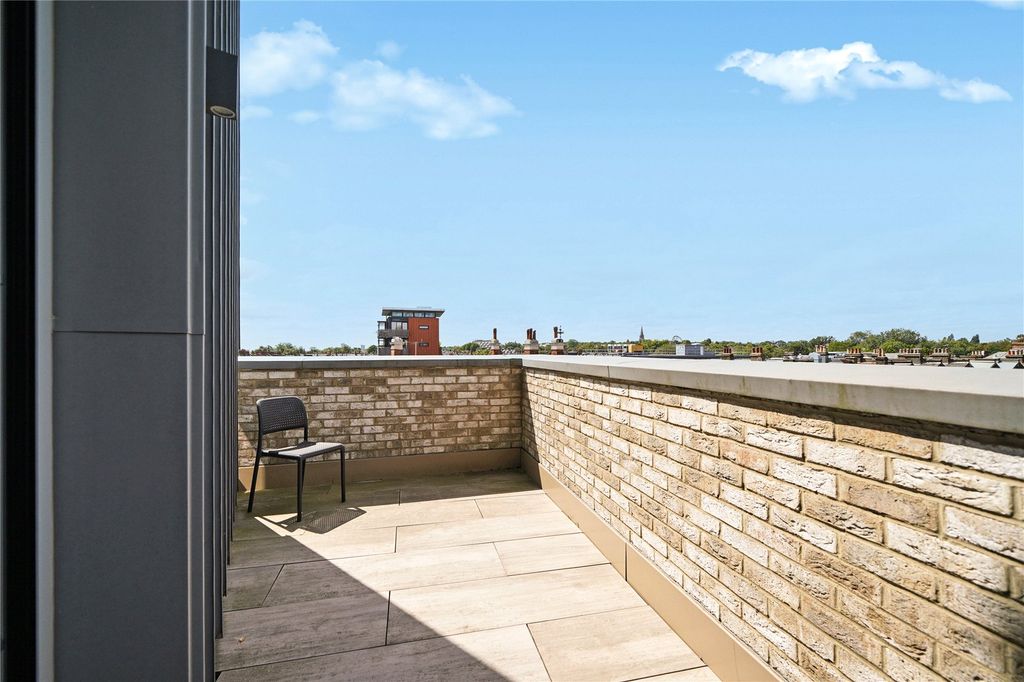 Property photo 3 of 20 Picture No. 18