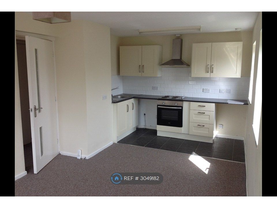 Property photo 1 of 5 Kitchen