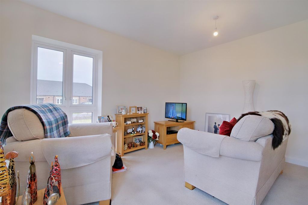 Additional image 12 of 2 bed flat for saleBrigg Court, 22 Chantry Gardens, Filey YO14