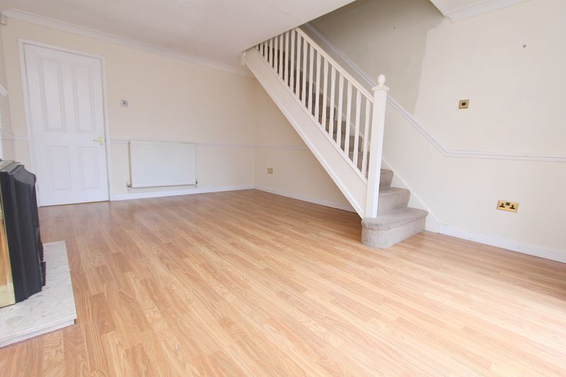 Property photo 2 of 7 Photo 6