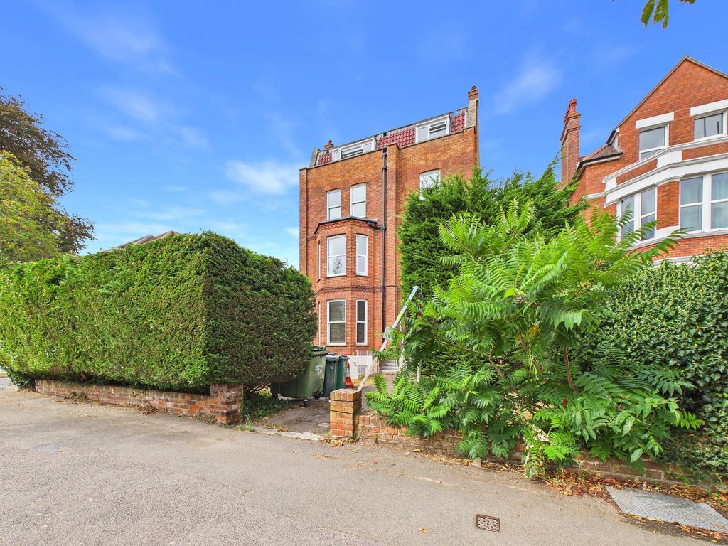 Property photo 1 of 13 Frontage