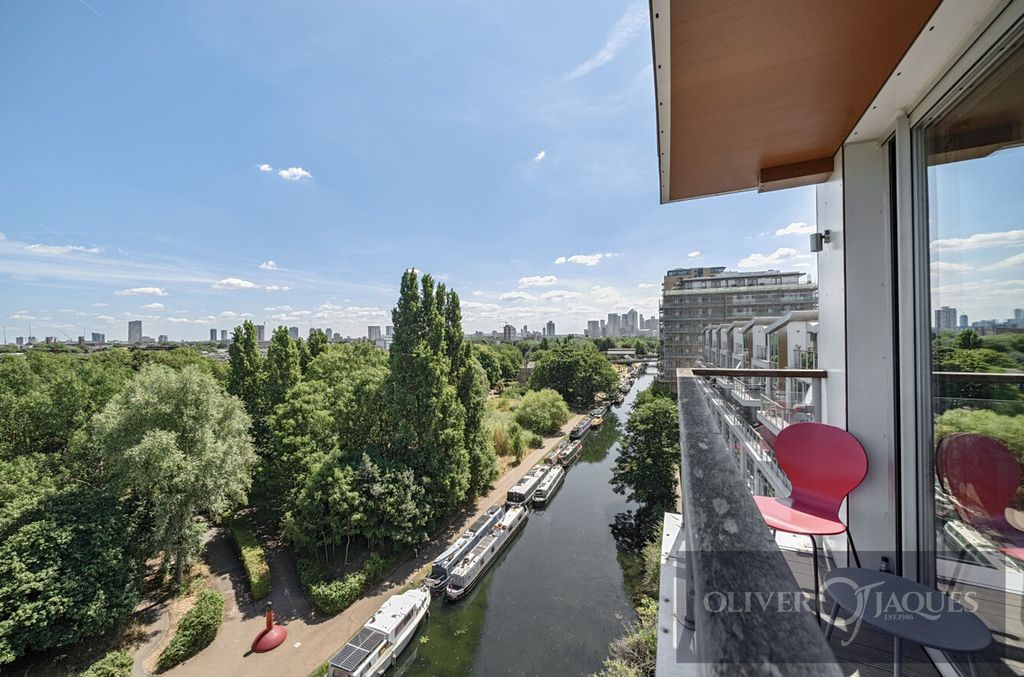 Property photo 1 of 19 Balcony 1