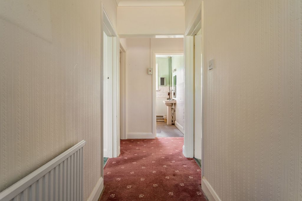 Property photo 2 of 38