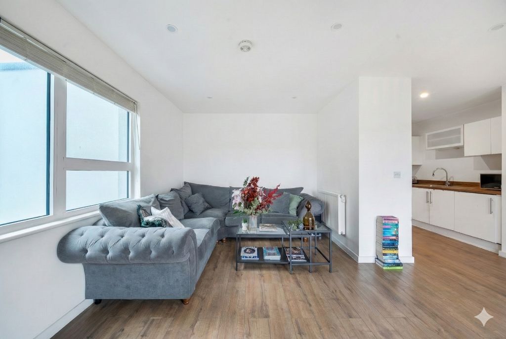 Property photo 3 of 19 Gemini_Generated_Image_Ctsogkctsogkctso