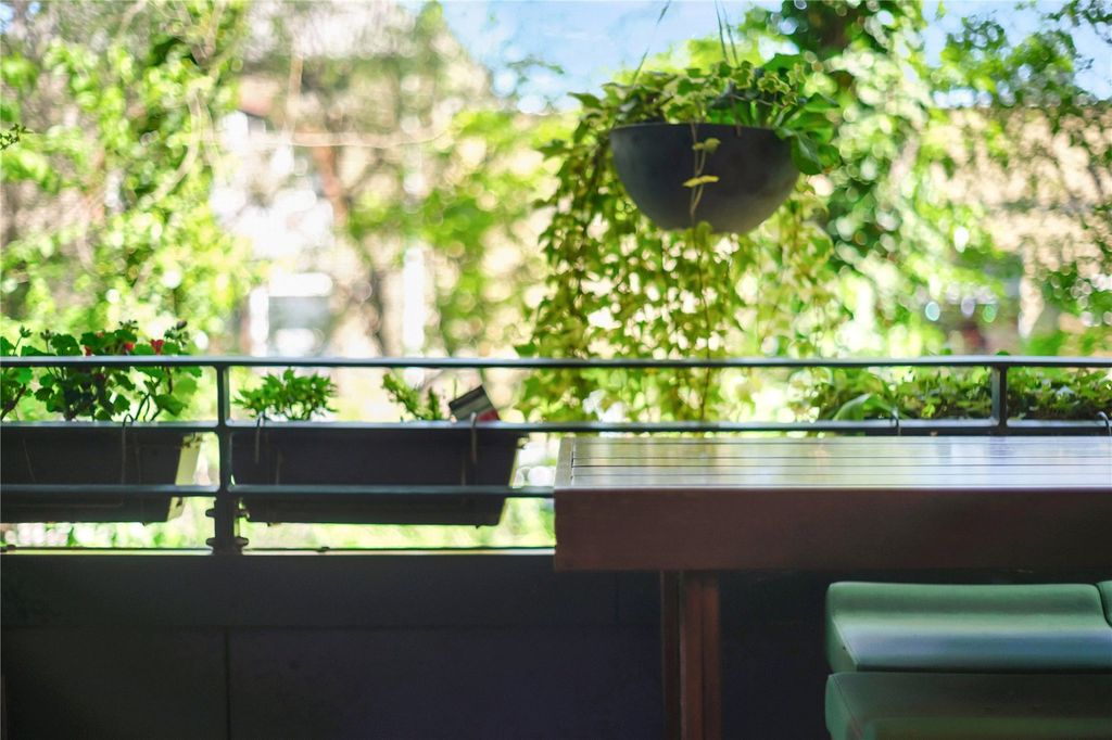 Property photo 3 of 21 Picture No. 17