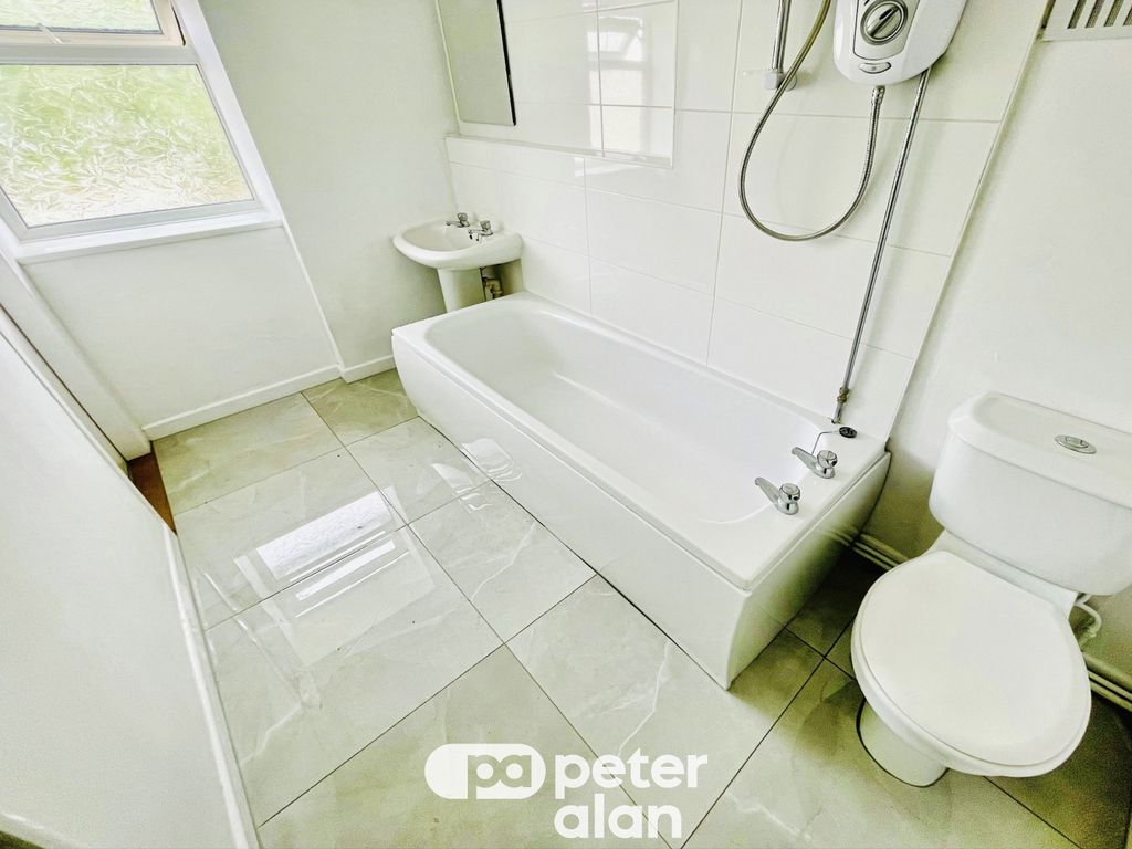 Property photo 3 of 6 Image