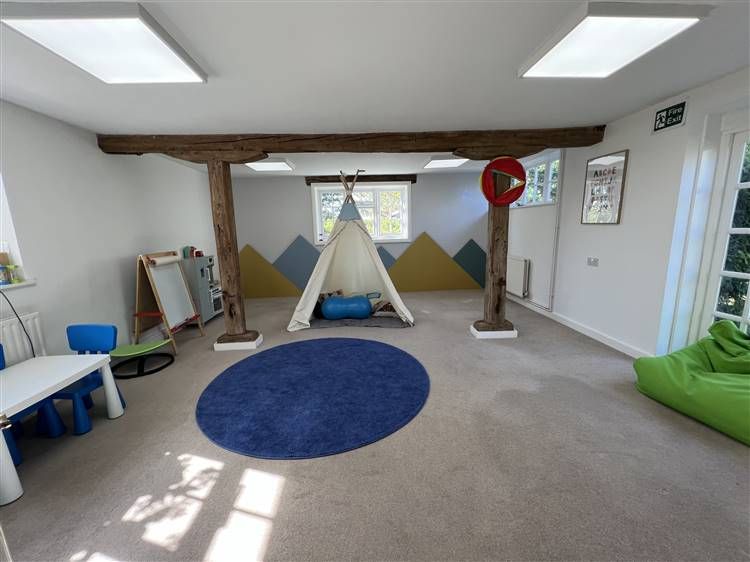 Property photo 2 of 11