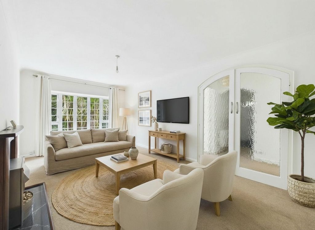 Property photo 2 of 15 Lounge (Virtually Furnished)