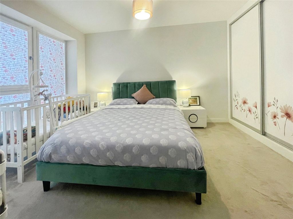 Property photo 3 of 13 Picture No. 05