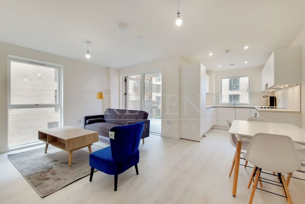 Property photo 1 of 13 Open Plan